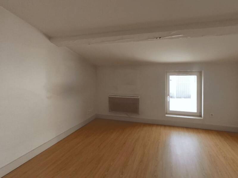 Maison à louer, 17m², LYON 6E