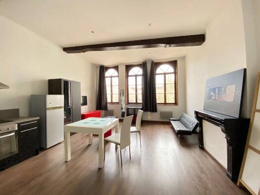 Appartement à louer 490 € 1 pièce 33,8 m² RDC/1 Valenciennes 59300