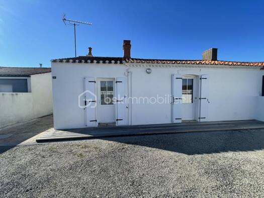 Maison de plain-pied à vendre 265 000 € 4 pièces 3 chambres 78,23 m² Le Fenouiller 85800