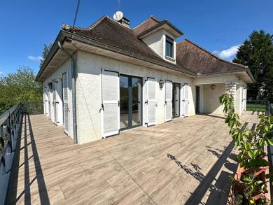 Maison à vendre 270 000 € 7 pièces 4 chambres 215 m² 3 000 m² de terrain Corgnac-sur-l'Isle 24800