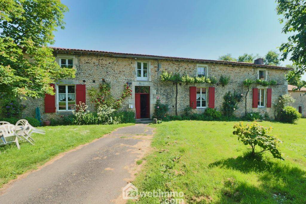 Maison à vendre, 295m², SOMMIERES DU CLAIN