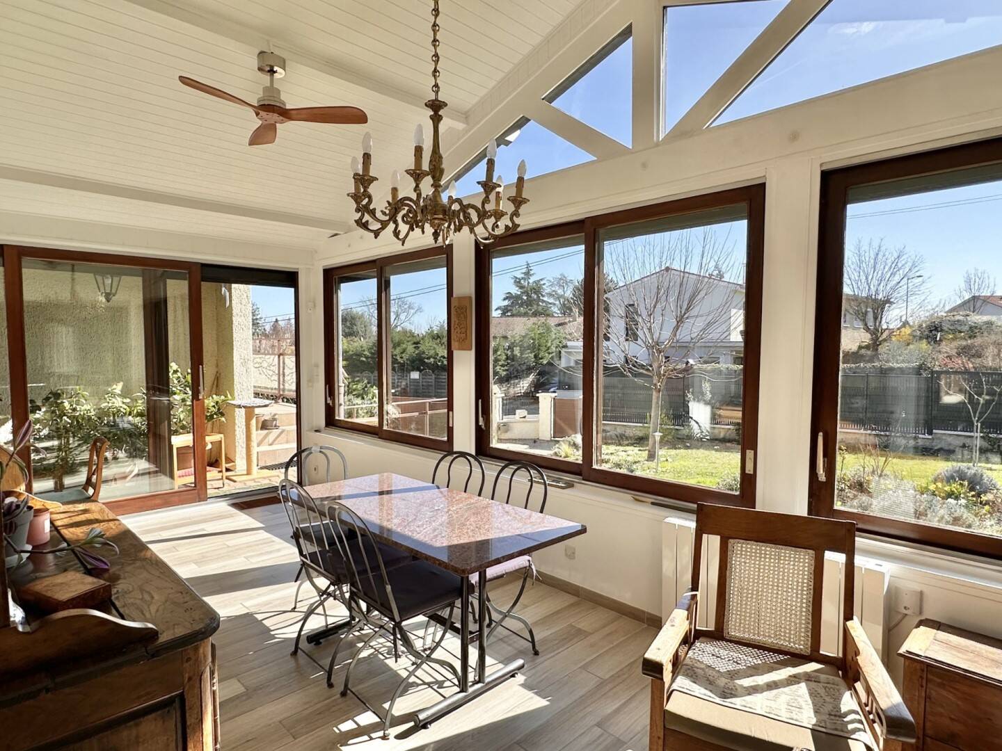 Maison à vendre, 167m², SAINT GENIS LES OLLIERES