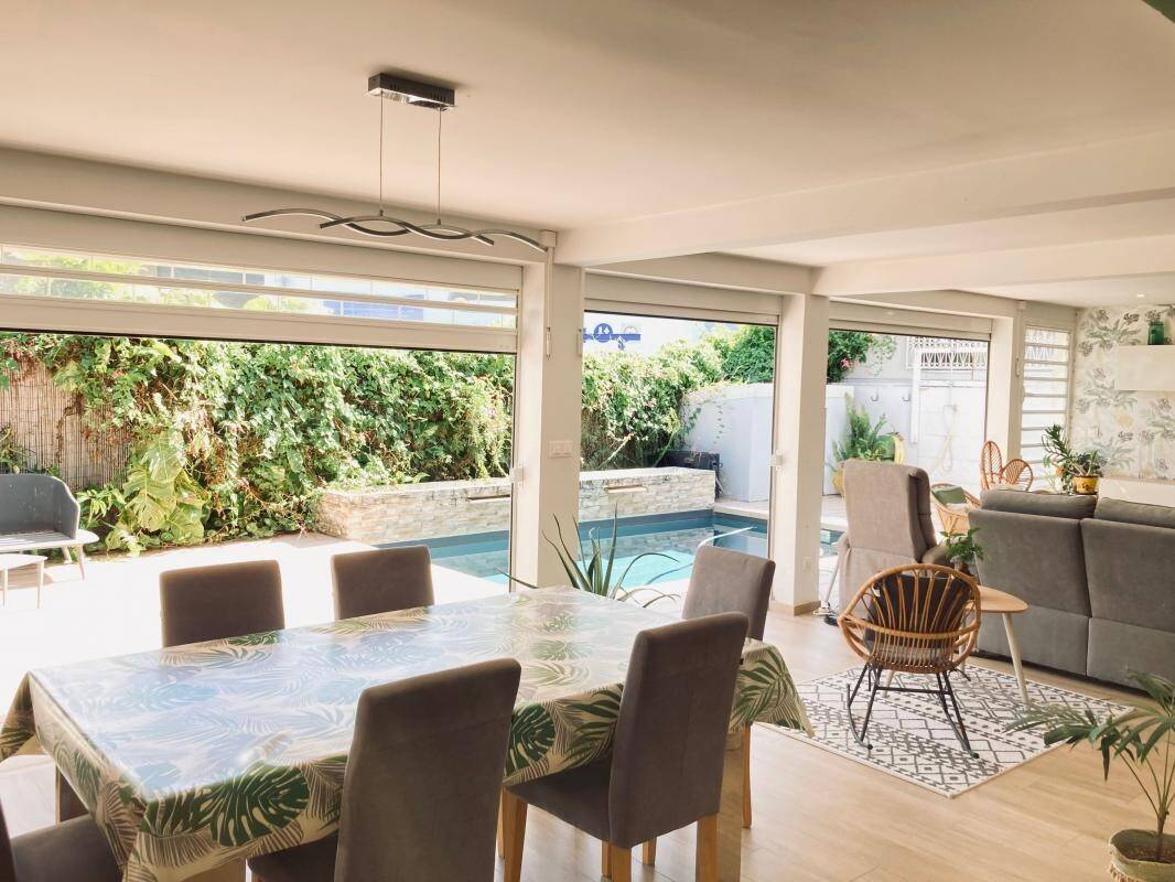 Maison à vendre, 266m², FORT DE FRANCE