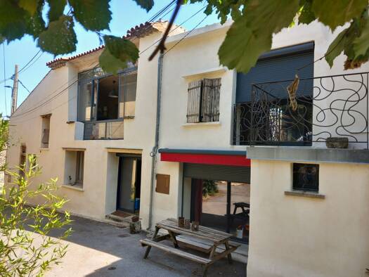 Maison à vendre 296 000 € 6 pièces 3 chambres 187 m² La Vacquerie-et-Saint-Martin-de-Castries 34520
