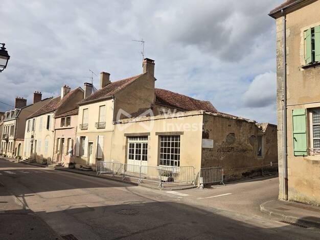 Local commercial à vendre 13 000 € 79 m² de surface de vente Époisses 21460