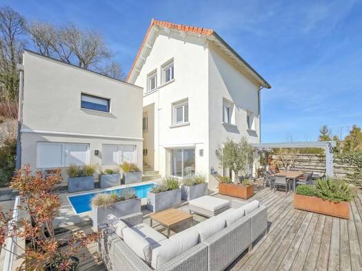 Maison à vendre 404 000 € 5 pièces 4 chambres 140 m² 597 m² de terrain Belbex Aurillac 15000