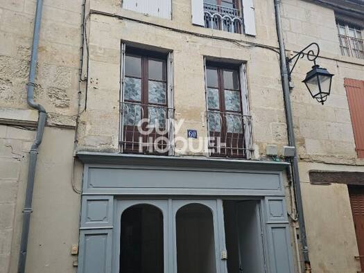 Immeuble à vendre 190 700 € 155,31 m² Centre-Loges-Pommeraie-Sablière Fontenay-le-Comte 85200