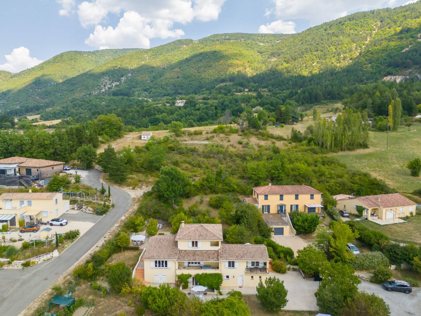 Maison à vendre, 245m², MONTBRUN LES BAINS