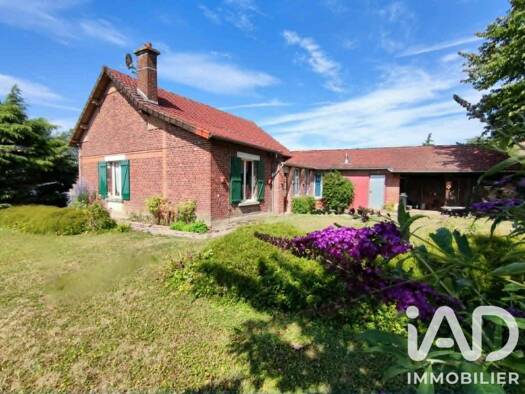 Maison de plain-pied à vendre 164 000 € 4 pièces 3 chambres 101 m² 1 481 m² de terrain Roiglise 80700