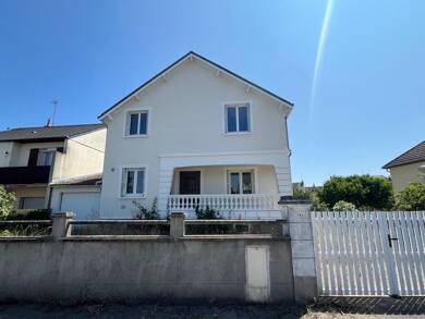 Maison à louer 1 340 € 6 pièces 5 chambres 173 m² Cheval Blanc Saint-Pierre-des-Corps 37700
