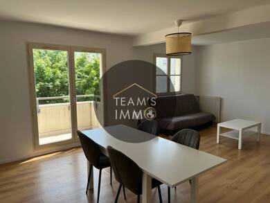 Appartement à louer 1 680 € 4 pièces 3 chambres 86 m² 3ème étage Saint Quentin Montigny-le-Bretonneux 78180
