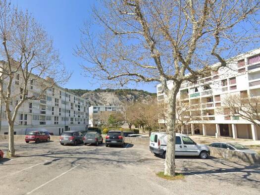 Appartement à louer 467 € 4 pièces 85 m² 4ème étage Dr Ayme Cavaillon 84300