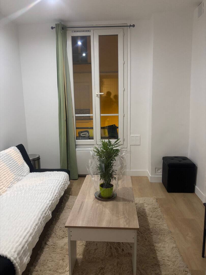 Maison à louer, 20m², COURBEVOIE
