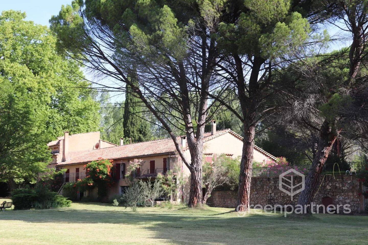 Maison à vendre, 260m², VILLECROZE