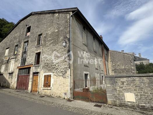 Immeuble à vendre 99 000 € 900 m² Chevillon 52170