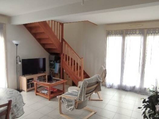 Appartement à vendre 95 000 € 3 pièces 2 chambres 67 m² RDC/2 Nord Est-Sud Ouest Montval-sur-Loir 72500