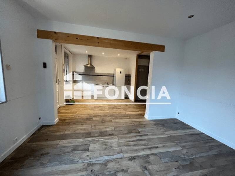 Maison à louer, 74m², SAINTE GEMME MORONVAL