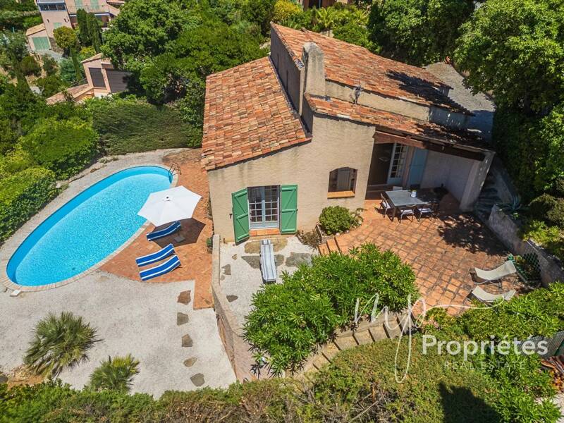 Maison à vendre, 130m², RAYOL CANADEL SUR MER