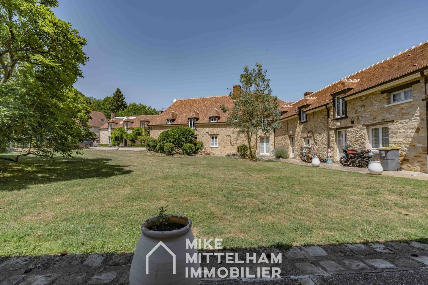 Maison à vendre, 2300m², MONTFORT L'AMAURY