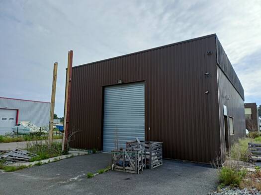 Local d'activités à louer 1 600 € 150 m² d'espace de stockage Gujan-Mestras 33470
