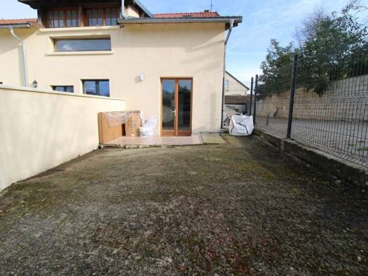 Appartement à louer 730 € 2 pièces 1 chambre 28 m² RDC/1 Chailly-en-Bière 77930