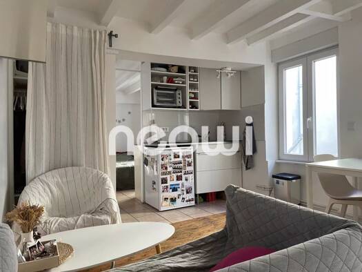 Appartement à louer 740 € 1 pièce 23 m² 3ème étage dès le 24/04/2026 Foch Lyon 6ème arrondissement 69006