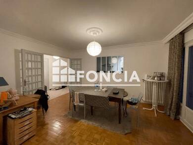 Appartement à louer 693 € 3 pièces 1 chambre 71,4 m² Étage 5/6 Est Saint-Priest-en-Jarez 42270