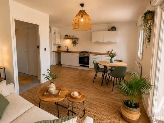 Appartement à vendre 110 000 € 2 pièces 1 chambre 44 m² Étage 4/4 La Boucle Clermont-Ferrand 63100