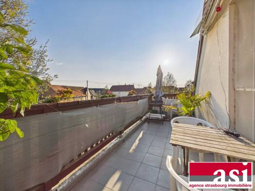 Appartement à vendre 246 000 € 3 pièces 2 chambres 61,2 m² Étage 2/2 Hurtigheim 67117