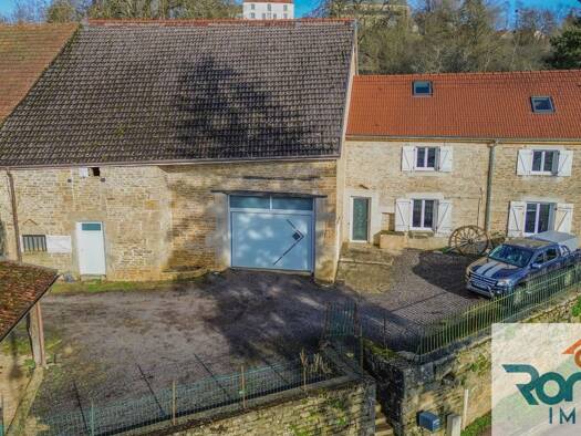 Maison à vendre 170 000 € 6 pièces 4 chambres 140 m² 2 057 m² de terrain Saint-Broingt-les-Fosses 52190