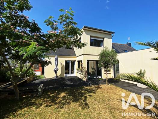 Maison à vendre 296 400 € 5 pièces 4 chambres 133 m² 384 m² de terrain Hillion 22120