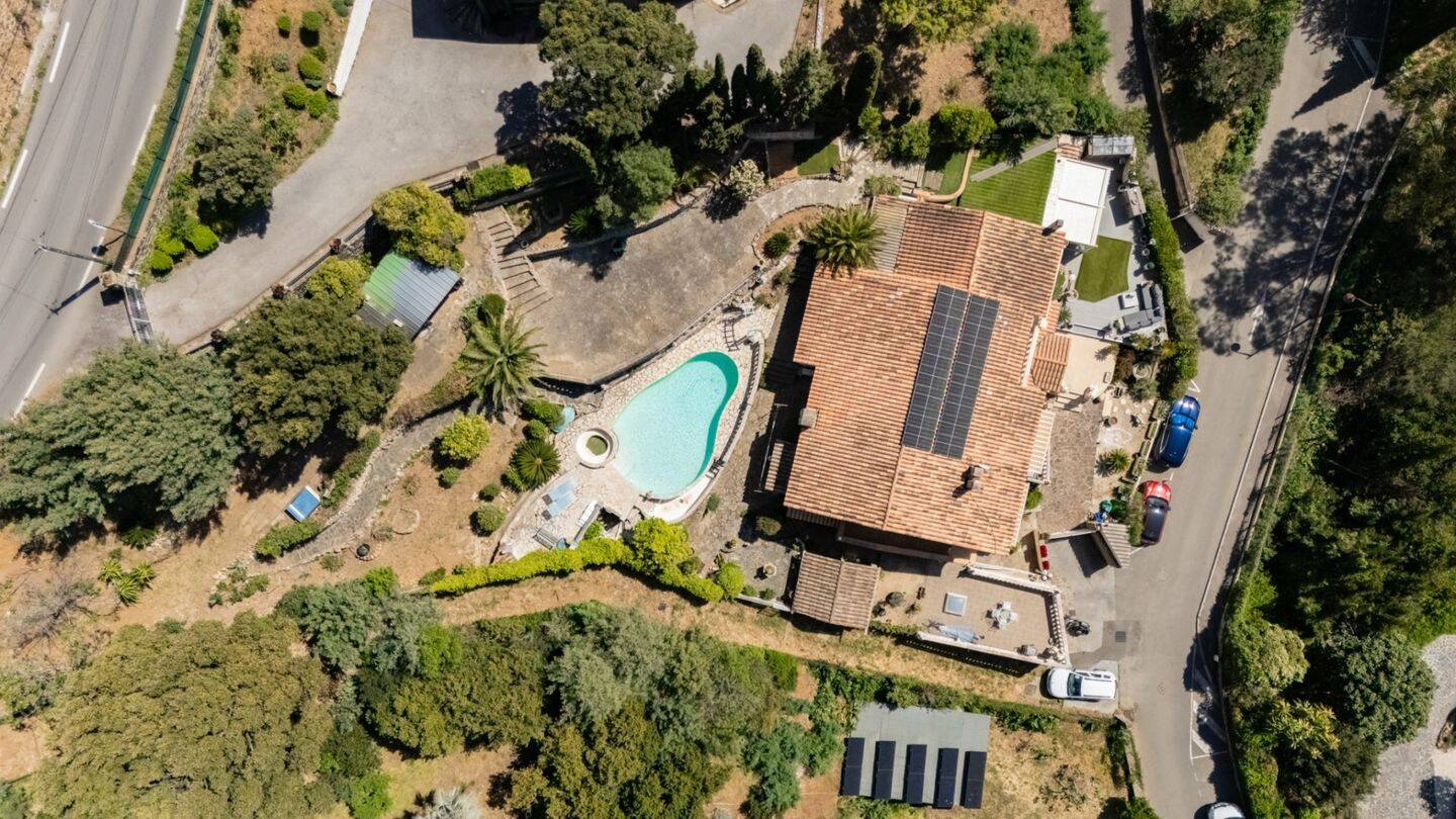 Maison à vendre, 301m², LA CROIX VALMER