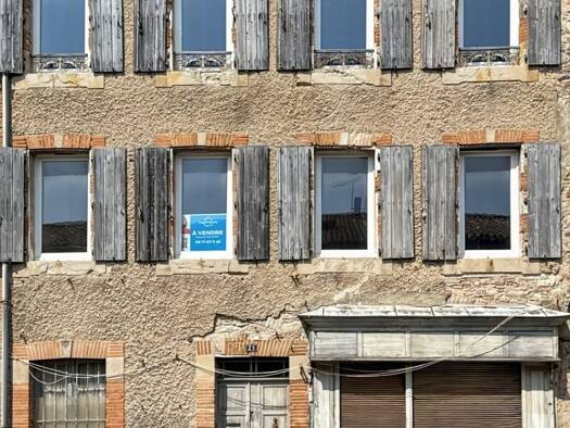Maison à vendre 70 000 € 9 pièces 8 chambres 230 m² 118 m² de terrain Puylaurens 81700