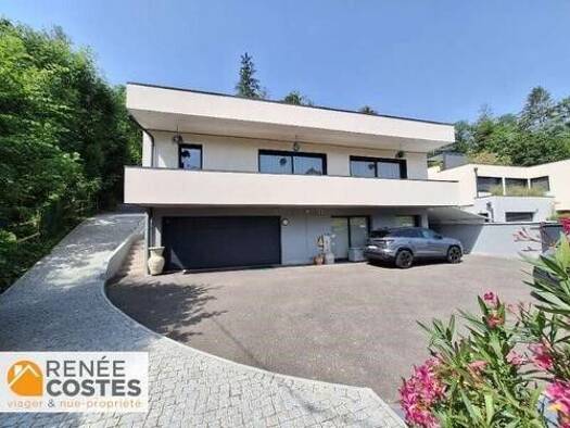 Maison en viager 751 000 € 6 pièces 3 chambres 180 m² 2 500 m² de terrain Charbonnières-les-Bains 69260