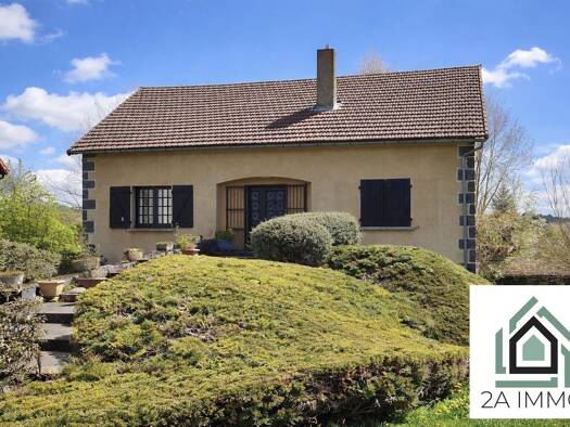 Maison de plain-pied à vendre 250 000 € 5 pièces 4 chambres 150 m² 743 m² de terrain Mazaye 63230