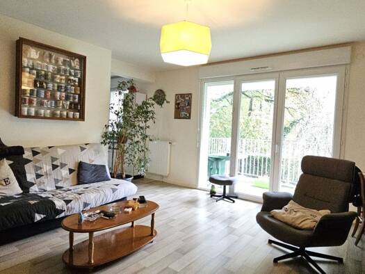 Appartement à vendre 219 500 € 3 pièces 2 chambres 65 m² Étage 1/2 Côte-Azalés-Beausoleil La Chapelle-sur-Erdre 44240