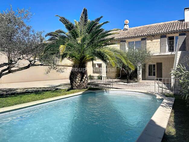 Maison à vendre 399 000 € 4 pièces 3 chambres 139 m² 526 m² de terrain Sainte-Cécile-les-Vignes 84290