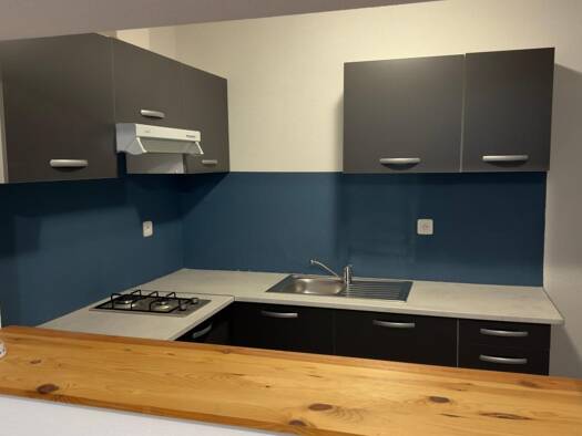 Appartement à louer 520 € 2 pièces 1 chambre 38,5 m² 3ème étage Est Saint-Junien 87200