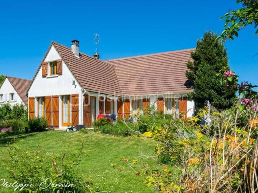 Maison à vendre 399 000 € 8 pièces 4 chambres 136 m² 745 m² de terrain Plailly 60128