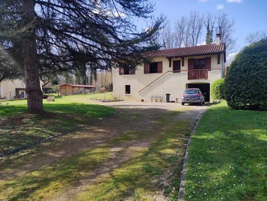 Maison à vendre 205 200 € 4 pièces 3 chambres 85 m² 2 500 m² de terrain Annesse-et-Beaulieu 24430