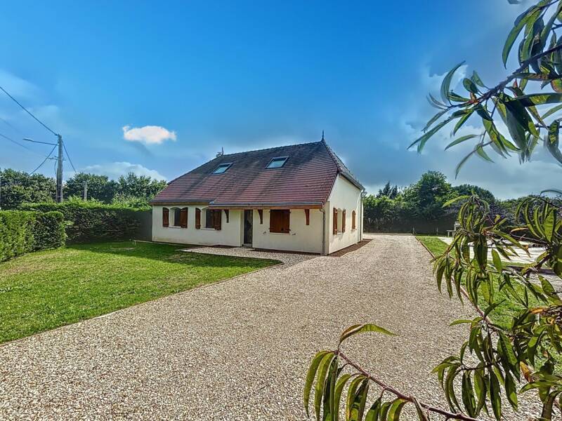 Maison à louer, 163m², LE PONT CHRETIEN CHABENET