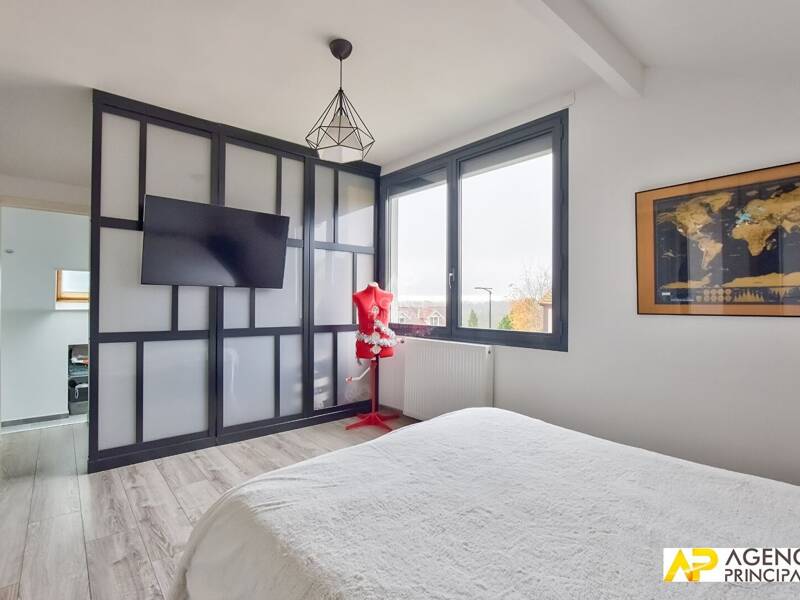 Maison à vendre, 165m², LE MESNIL LE ROI