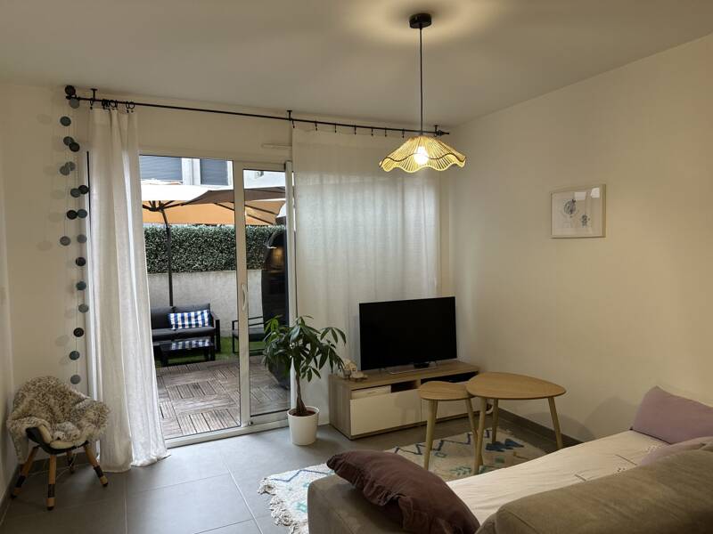 Maison à louer, 45m², CARQUEIRANNE