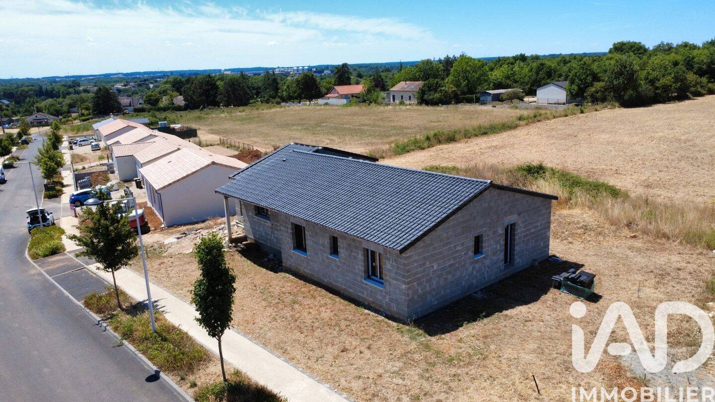 Maison à vendre, 130m², VIVONNE