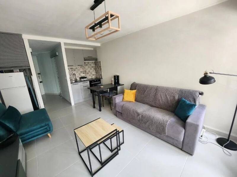 Maison à louer, 25m², JUAN LES PINS