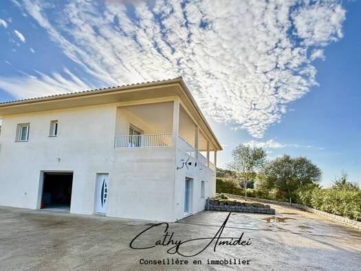 Villa à vendre 690 000 € 5 pièces 3 chambres 131 m² 1 491 m² de terrain Viggianello 20110