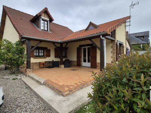 Maison à vendre 325 000 € 6 pièces 3 chambres 121 m² 2 245 m² de terrain Saint-Valery-sur-Somme 80230