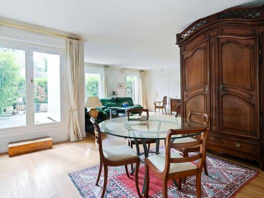 Appartement à vendre 696 800 € 5 pièces 3 chambres 134,01 m² RDC Saint Germain Le Chesnay-Rocquencourt 78150