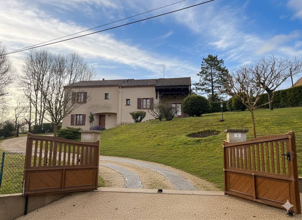 Maison à vendre, 140m², PUY L'EVEQUE