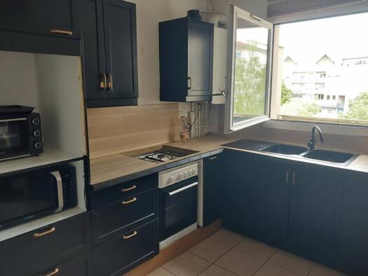 Duplex à vendre 174 000 € 4 pièces 3 chambres 91,32 m² Étage 3/4 Centre-Max Barel-Centre Nord Vénissieux 69200